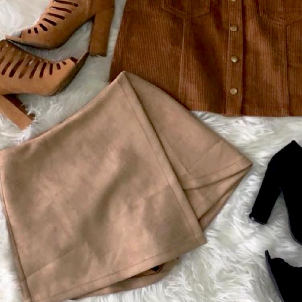 Luxxel Suede Skort